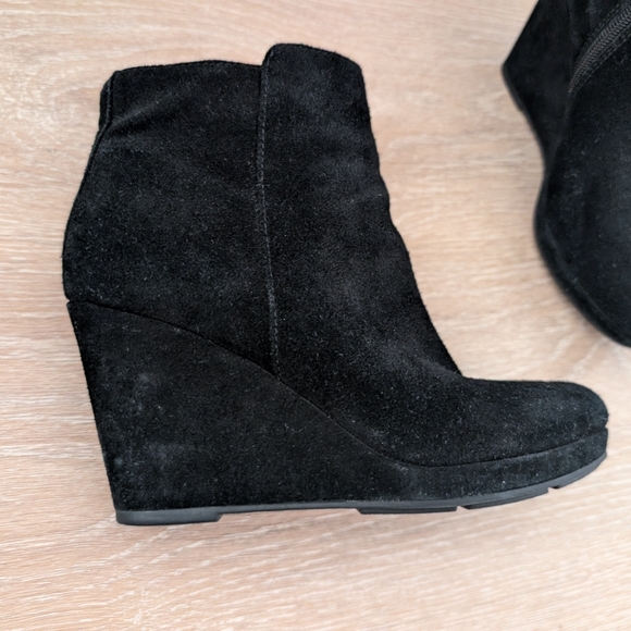 Via Spiga Black Suede Booties - Size 7.5 - Picture 9 of 11